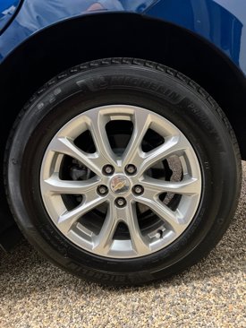 Used 2021 Chevrolet Equinox LT image 32