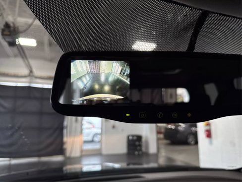 Used 2012 GMC Acadia SLE image 28