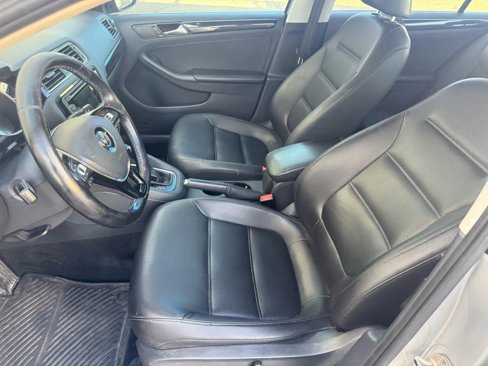 Used 2015 Volkswagen Jetta TDI SEL image 12