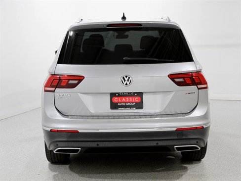 Used 2020 Volkswagen Tiguan SEL image 20