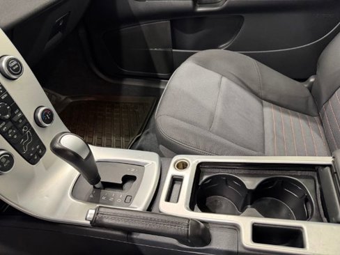 Used 2011 Volvo C30 T5 w/ Preferred Pkg image 18
