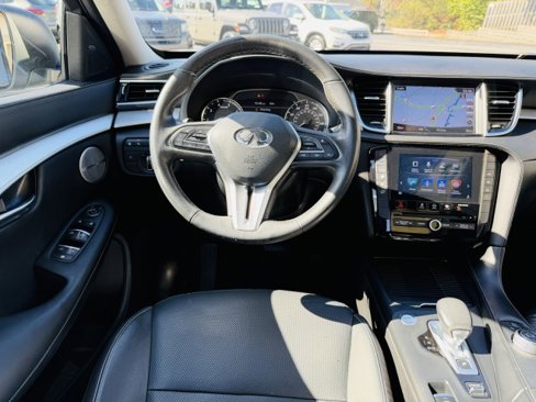 Used 2019 INFINITI QX50 Essential w/ Premium Audio Package image 6