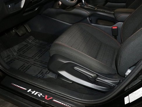 Used 2025 Honda HR-V Sport image 23
