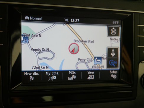 Used 2015 Volkswagen e-Golf SEL Premium image 31