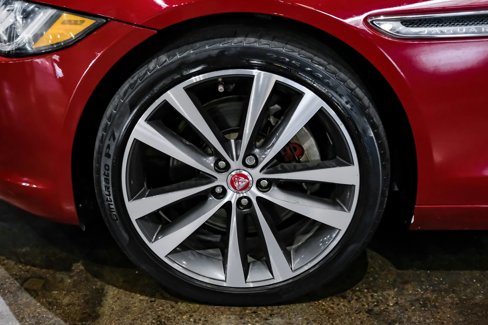 Used 2017 Jaguar XE Prestige image 47