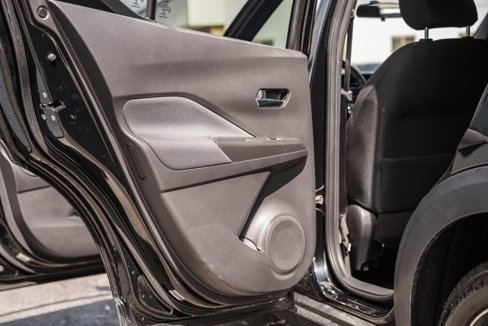 Used 2019 Nissan Kicks SV image 31