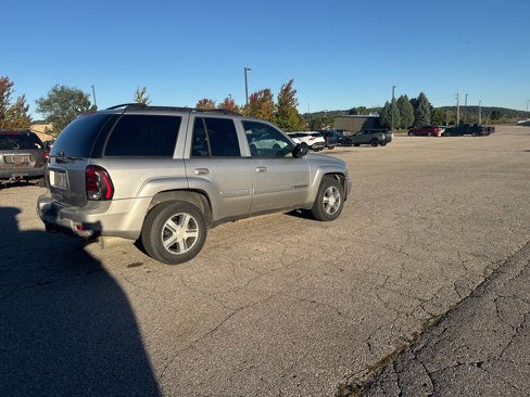 Used 2004 Chevrolet TrailBlazer LT image 3