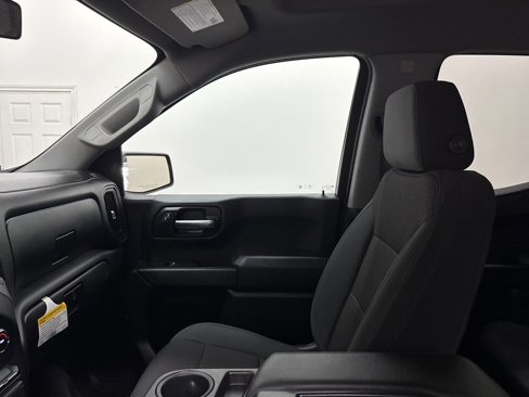 Used 2020 Chevrolet Silverado 1500 Custom w/ Custom Value Package image 32