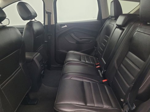 Used 2017 Ford Escape SE w/ SE Leather Comfort Package image 18