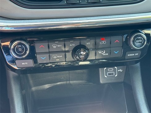 Certified 2022 Jeep Compass Limited image 20