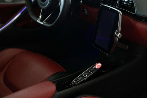Used 2023 McLaren Artura image 22