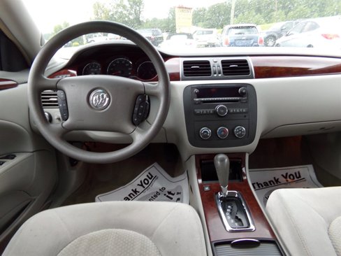 Used 2007 Buick Lucerne CX image 5