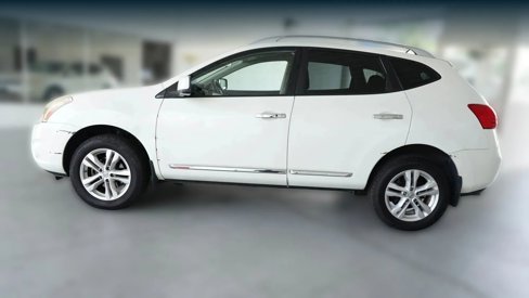 Used 2013 Nissan Rogue SV image 4