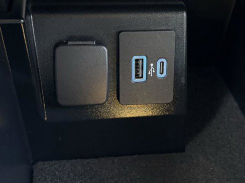 Certified 2022 Ford Explorer 2WD image 21