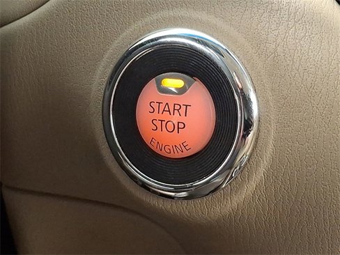 Used 2016 Nissan Pathfinder SL w/ SL Tech Package image 30