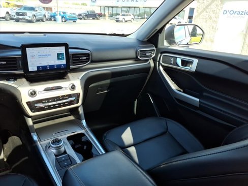 Used 2023 Ford Explorer XLT w/ Equipment Group 202A image 19