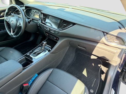 Used 2019 Buick Regal Essence w/ Driver Confidence Package I image 30