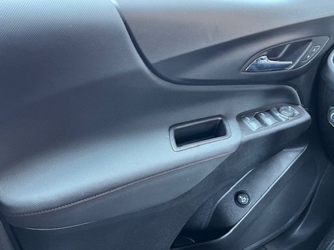 Used 2022 Chevrolet Equinox RS image 31