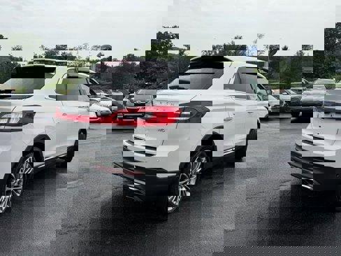 Used 2018 Lincoln MKX Reserve image 3