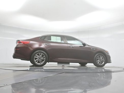 Used 2020 Kia Optima LX image 47
