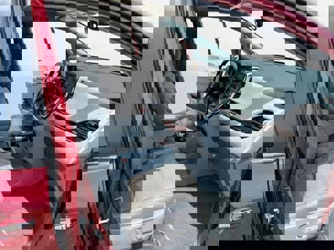Used 2019 Toyota Sienna L image 15