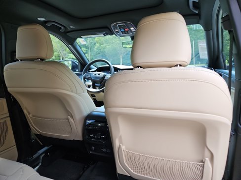 New 2025 Jeep Grand Cherokee L Limited w/ Luxury Tech Group II image 18