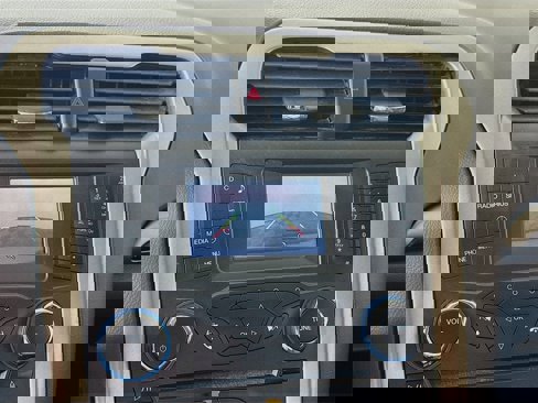 Used 2015 Ford Fusion SE w/ Equipment Group 202A image 7
