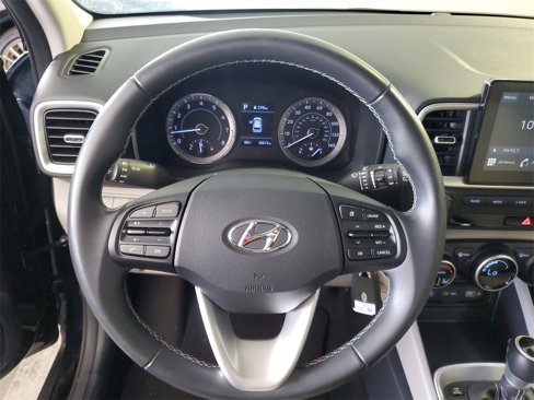 Certified 2022 Hyundai Venue SEL image 15