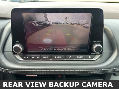 Used 2023 Nissan Rogue S image 8