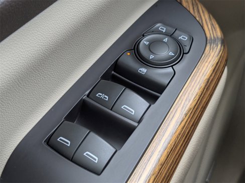 Used 2019 GMC Acadia Denali image 27