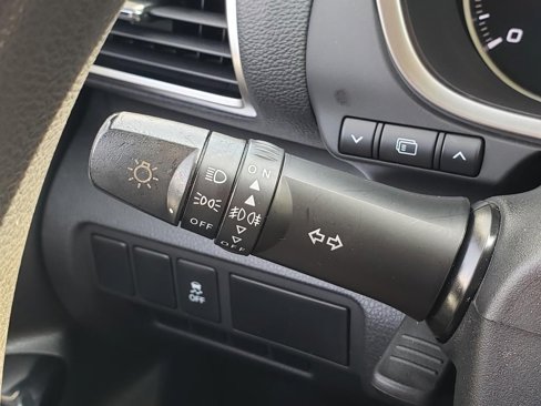 Used 2019 Mitsubishi Eclipse Cross LE image 39