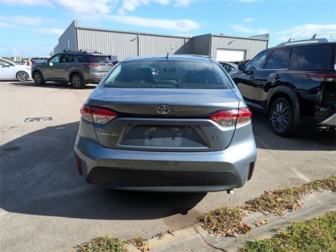 Used 2023 Toyota Corolla LE image 3