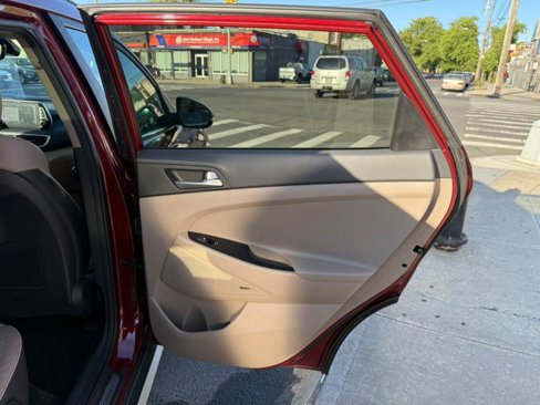 Used 2019 Hyundai Tucson Ultimate w/ Cargo Package image 25