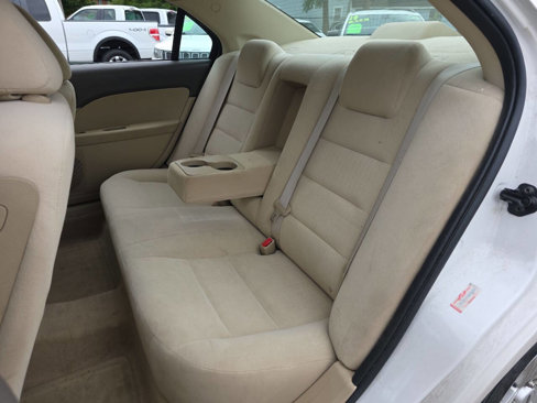 Used 2009 Ford Fusion SE image 12