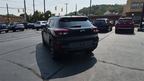 Used 2022 Chevrolet TrailBlazer RS w/ Sun and Liftgate Package image 8