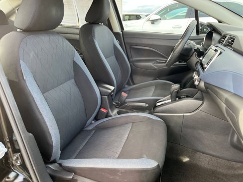Used 2023 Nissan Versa SV image 34
