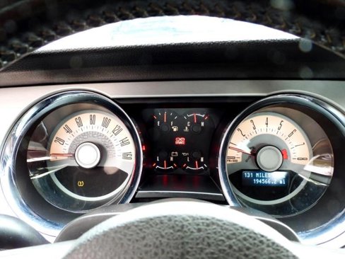 Used 2011 Ford Mustang Premium image 30