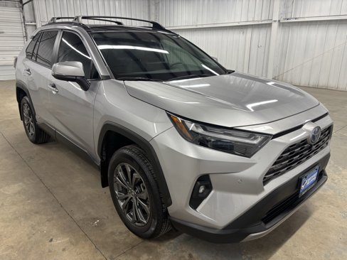 Used 2023 Toyota RAV4 Limited image 1
