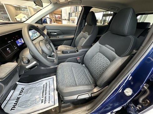 New 2025 Nissan Kicks SV image 3