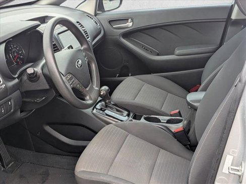 Used 2018 Kia Forte LX w/ LX Popular Package image 13