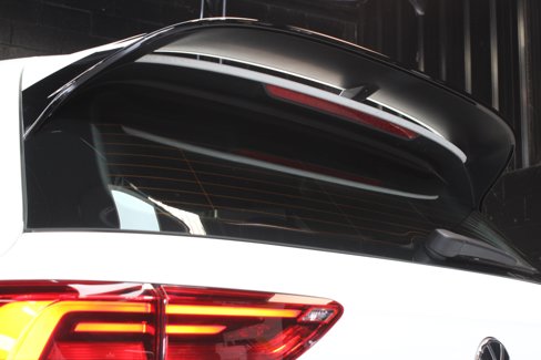 Used 2022 Volkswagen Golf R image 9