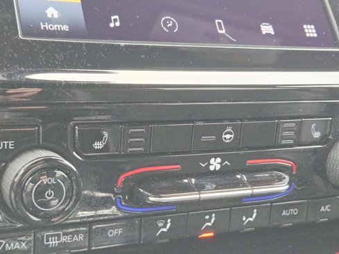 Used 2024 Jeep Grand Cherokee Altitude image 30