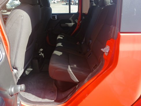 Used 2022 Jeep Gladiator Sport image 21
