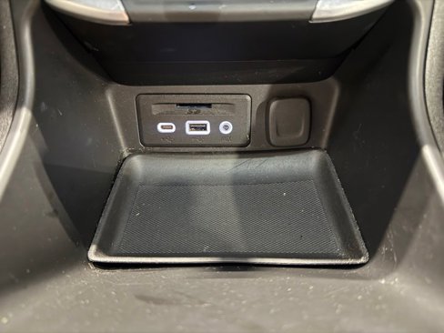 Used 2024 GMC Terrain SLT image 24