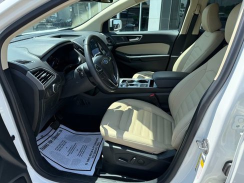 Used 2022 Ford Edge SEL w/ Convenience Package image 12