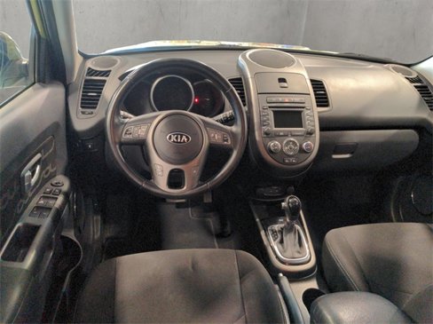 Used 2013 Kia Soul + w/ Audio Pkg image 16