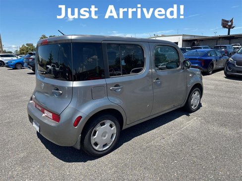 Used 2010 Nissan Cube 1.8 w/ Interior Designer Pkg image 8