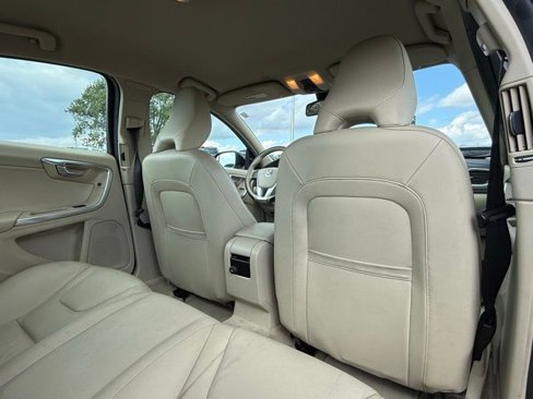 Used 2015 Volvo S60 T5 image 23