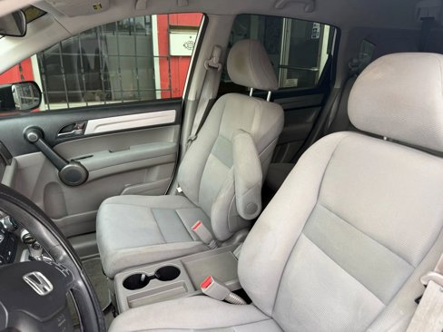 Used 2010 Honda CR-V LX image 9