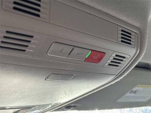 Certified 2022 Volkswagen Tiguan S image 24